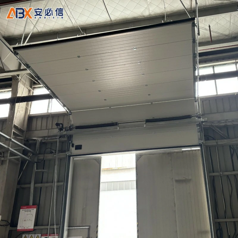 固原分节式滑升门